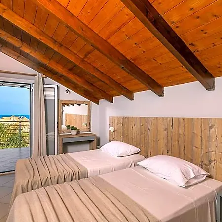 Armonia Boutique 3* Khartáta
